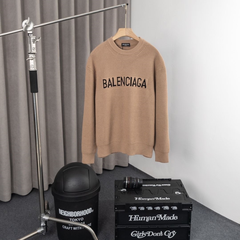 Ba*len*cia*ga sweaters